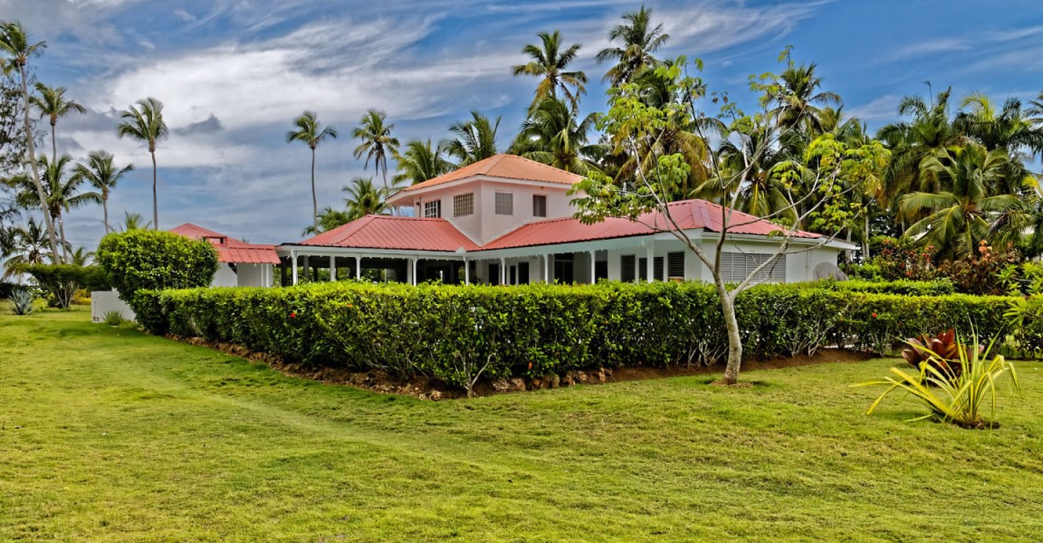 4 Bedroom Beachfront Villa for Sale, Las Terrenas, Samana, Dominican