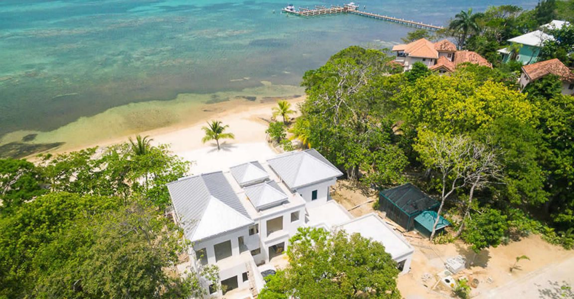 4 Bedroom Beachfront Home for Sale, Lawson Rock, Roatan 7th Heaven