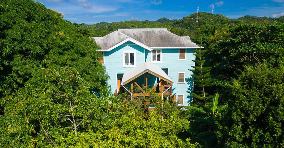 4 Bedroom Oceanfront Property for Sale, West End, Roatan 7th Heaven Properties