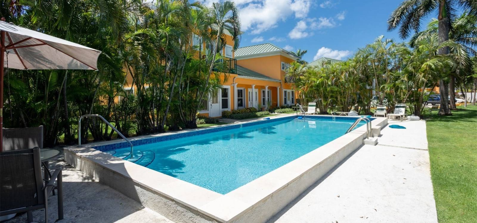 Bedroom Townhouse For Sale George Town Grand Cayman Cayman Islands