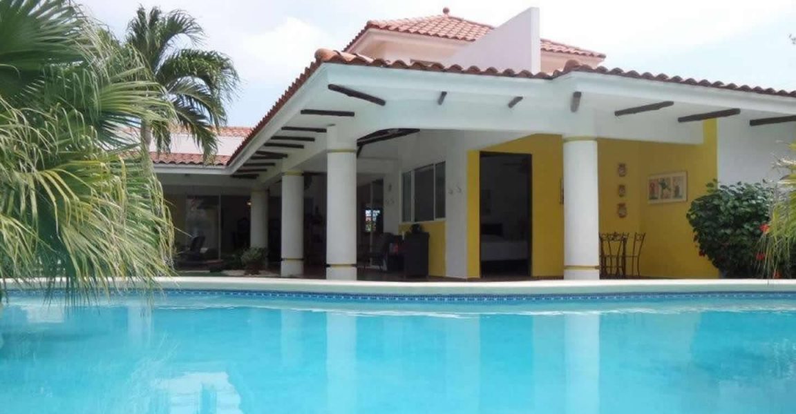 5 Bedroom Villa for Sale in Coronado, Panama 7th Heaven Properties