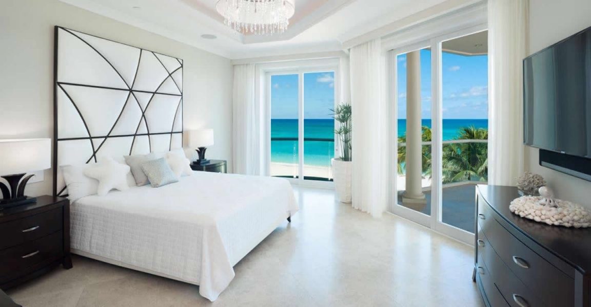 3 Bedroom Luxury Beachfront Condominium for Sale, Seven Mile Beach ...