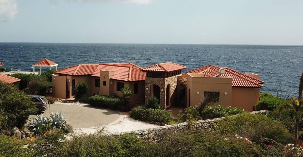 3 Bedroom Waterfront Villa for Sale, Rif St Marie, Curacao - 7th Heaven ...