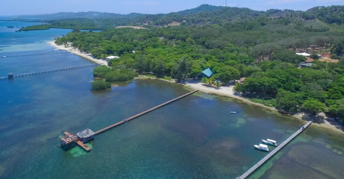 5 Bedroom Beachfront Home for Sale, Sandy Bay, Roatan - 7th Heaven ...