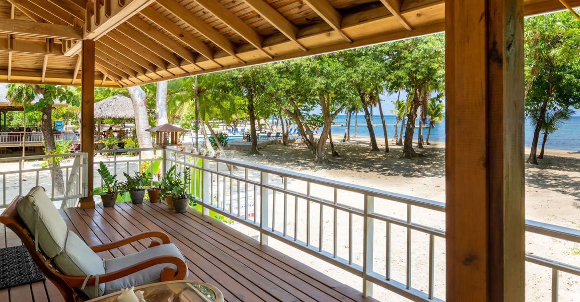 2 Bedroom Beachfront Home for Sale, Palmetto Bay, Roatan 7th Heaven