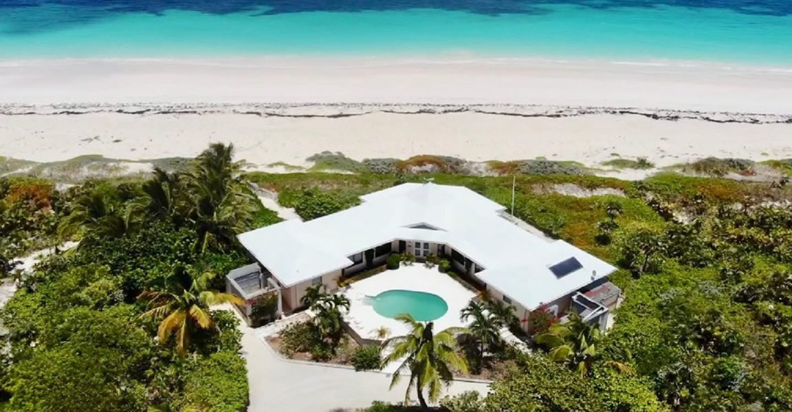 4 Bedroom Beachfront Home for Sale, Windermere Island, Eleuthera